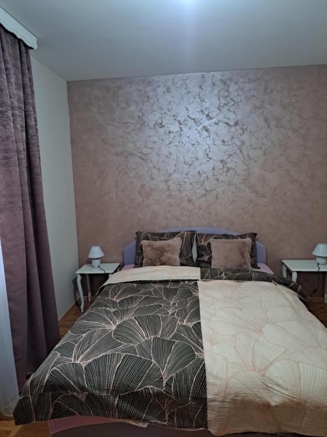 דירות פוצ'ה Apartman Lara 2 מראה חיצוני תמונה
