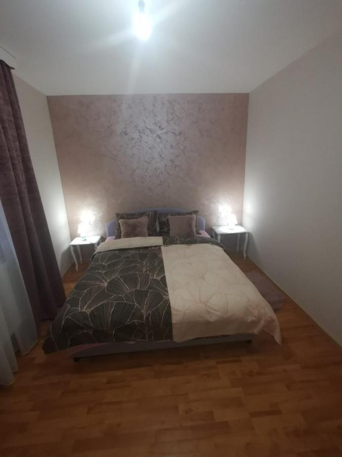 דירות פוצ'ה Apartman Lara 2 מראה חיצוני תמונה