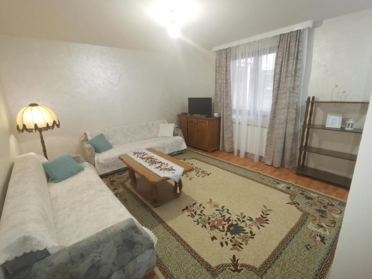 דירות פוצ'ה Apartman Lara 2 מראה חיצוני תמונה