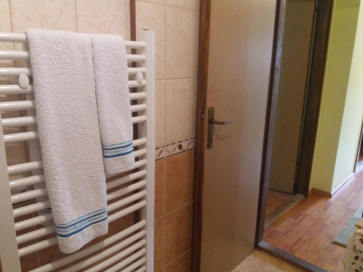 דירות פוצ'ה Apartman Lara 2 מראה חיצוני תמונה